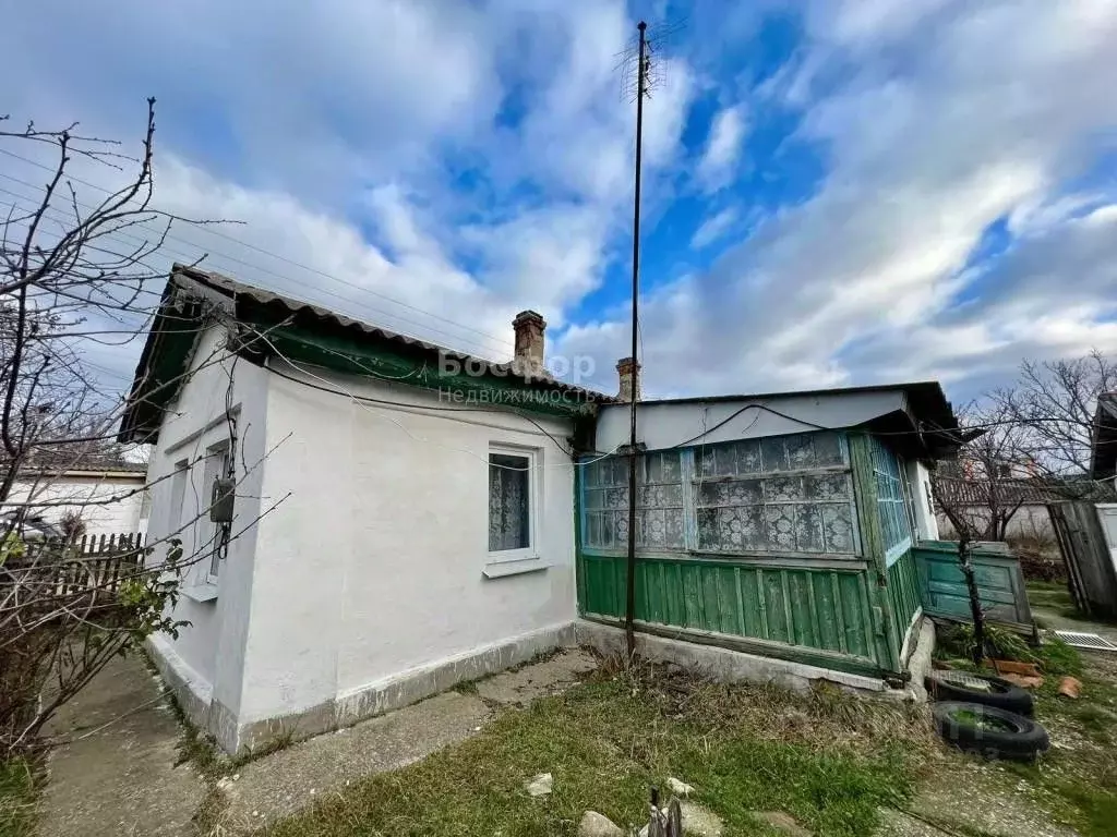 Дом в Крым, Кировский район, Старый Крым городское поселение ул. ... - Фото 1