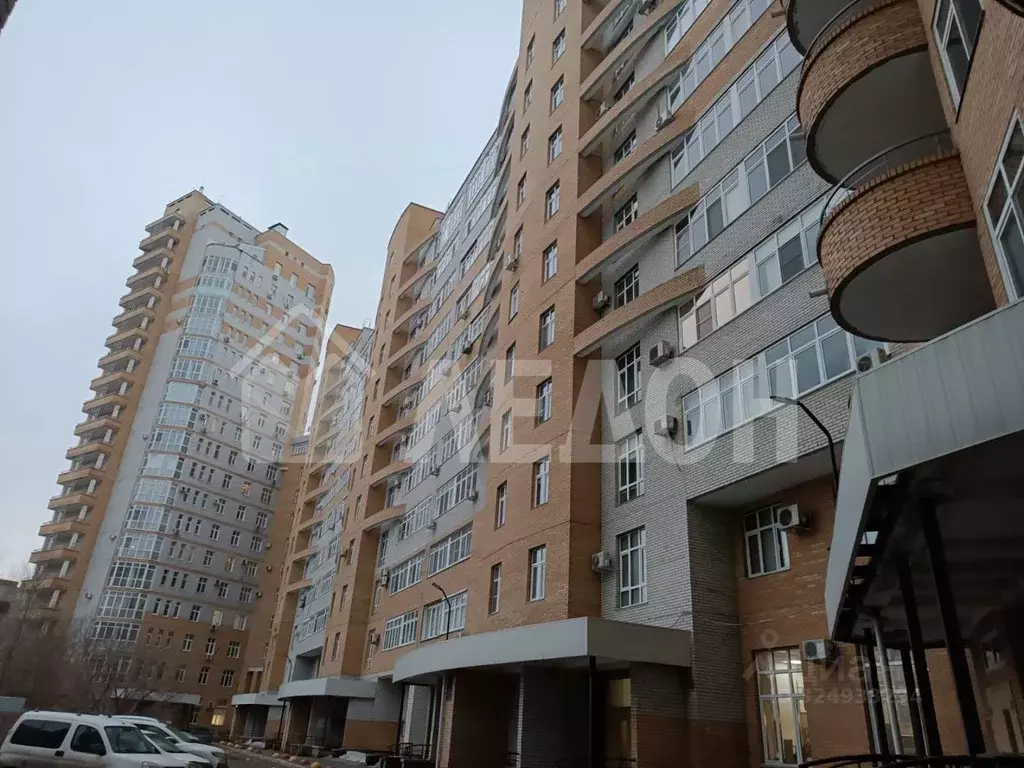 3-к кв. Омская область, Омск Кемеровская ул., 26 (61.5 м) - Фото 1