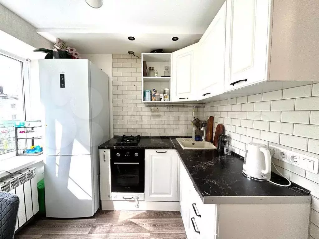 2-к. квартира, 41,6 м, 5/5 эт. - Фото 0