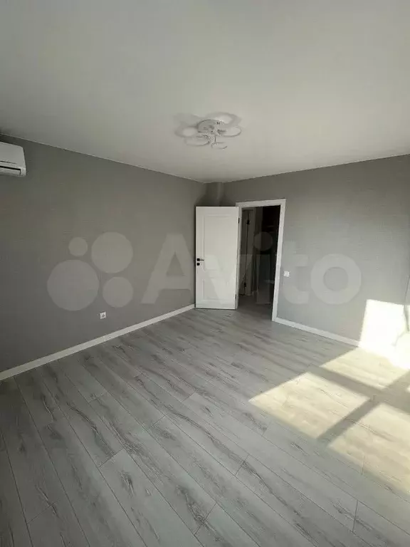 1-к. квартира, 40 м, 2/10 эт. - Фото 0