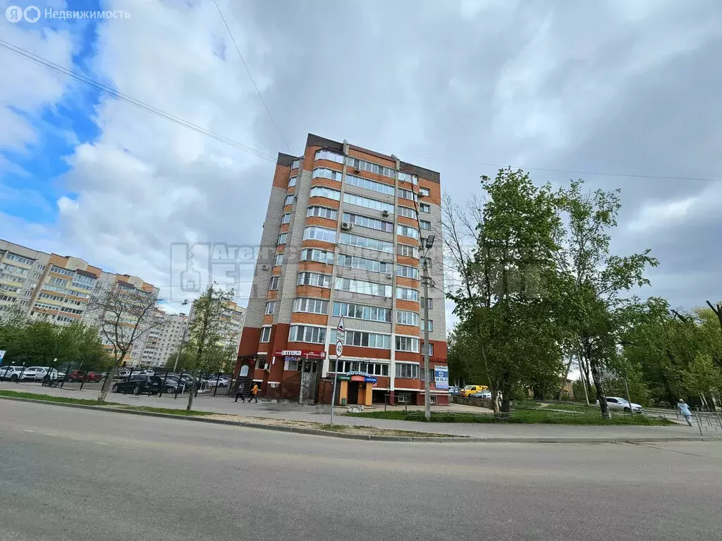 2-комнатная квартира: Смоленск, улица Черняховского, 25 (76.3 м) - Фото 1