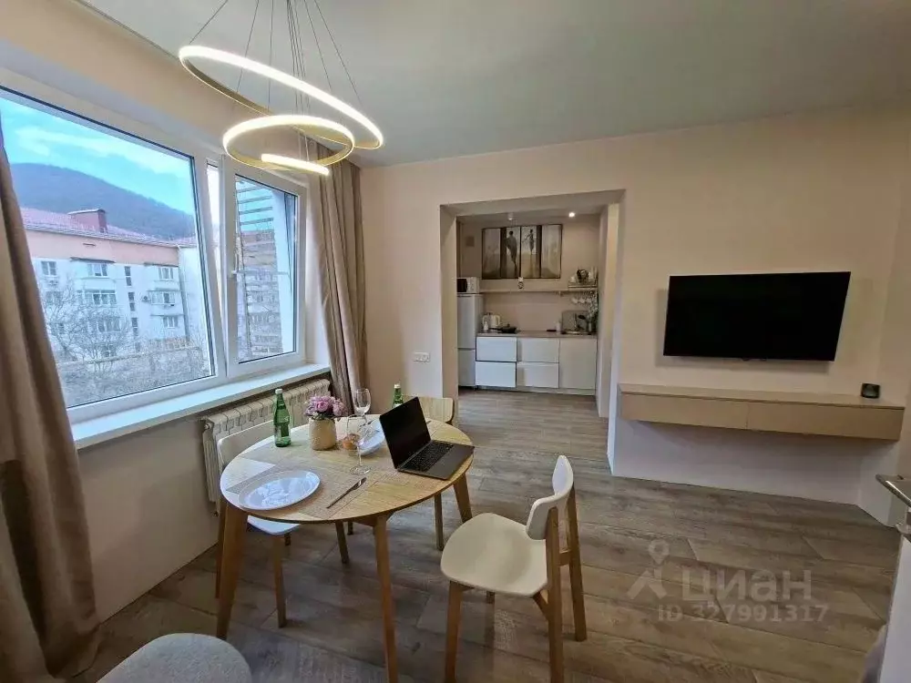 2-к кв. Краснодарский край, Туапсе Керченская ул., 17 (38.0 м) - Фото 1