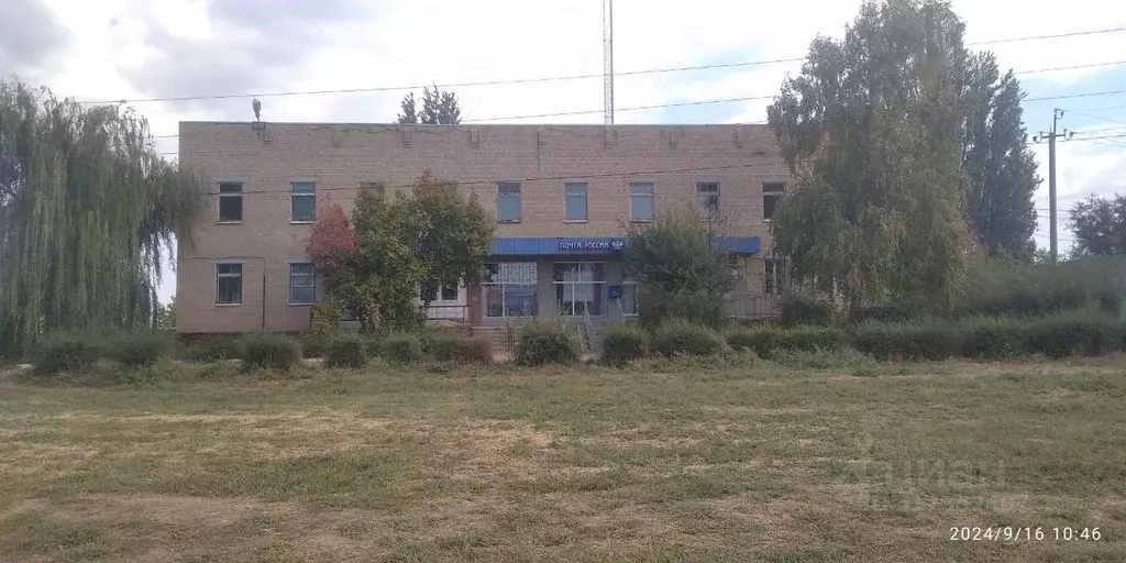Помещение свободного назначения в Саратовская область, Ровное рп ул. ... - Фото 0