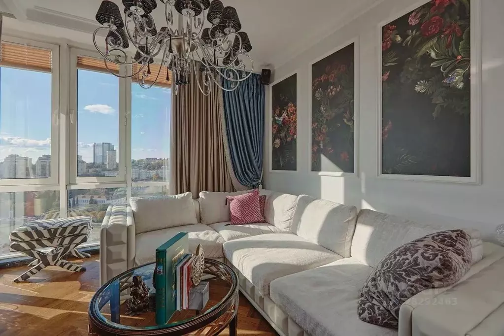 3-к кв. Краснодарский край, Сочи Центральный мкр, ул. Юных Ленинцев, ... - Фото 2