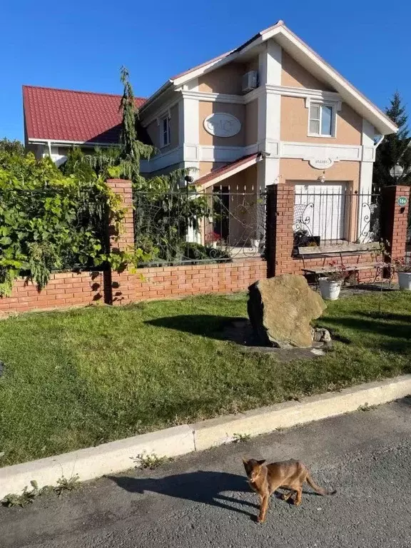 Дом в Самарская область, Ставропольский район, Нижнее Санчелеево ... - Фото 0