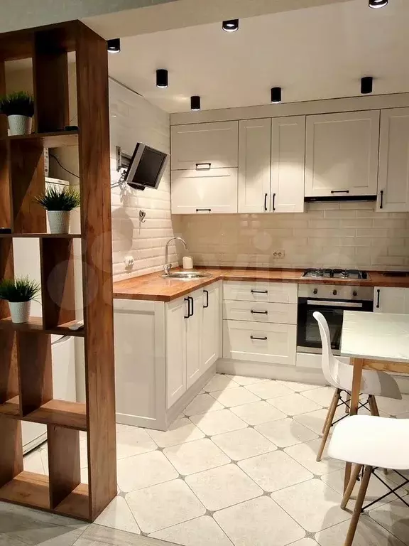 2-к. квартира, 43 м, 2/5 эт. - Фото 1