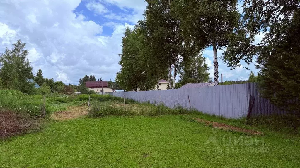 Участок в Вологодская область, Череповецкий район, д. Ирдоматка ул. ... - Фото 1