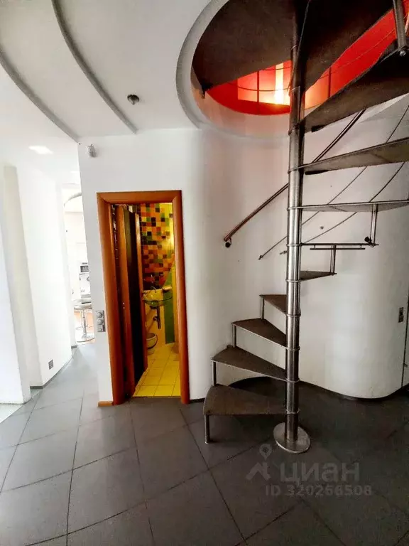 5-к кв. Москва ул. Генерала Белобородова, 19 (215.0 м) - Фото 0