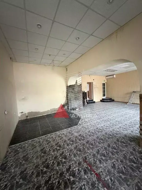 Торговая площадь в Крым, Евпатория ул. Дмитрия Ульянова, 4 (83 м) - Фото 2