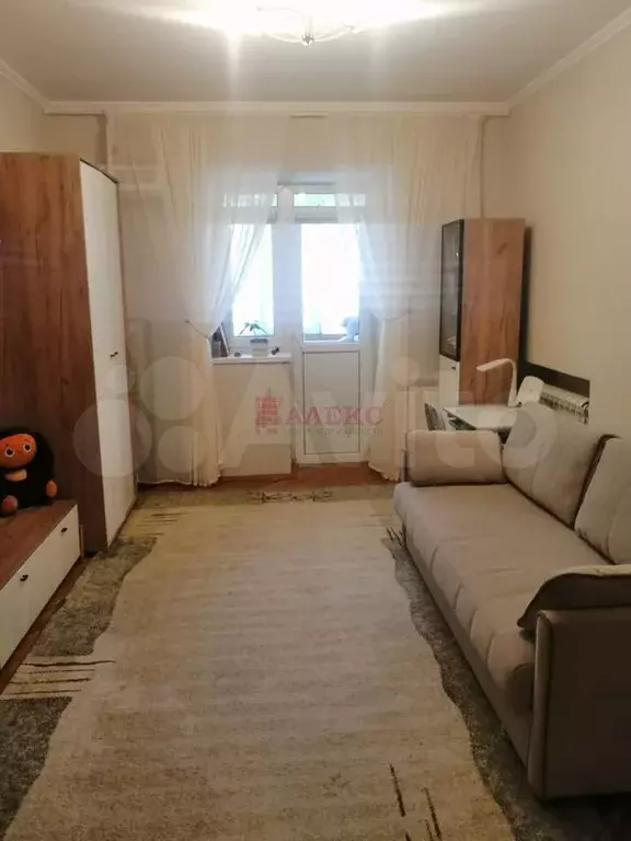 2-к. квартира, 54 м, 4/4 эт. - Фото 0