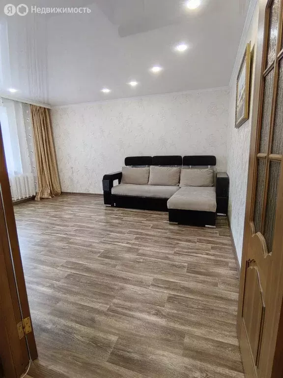 3-комнатная квартира: Йошкар-Ола, улица Петрова, 13 (71.6 м) - Фото 0