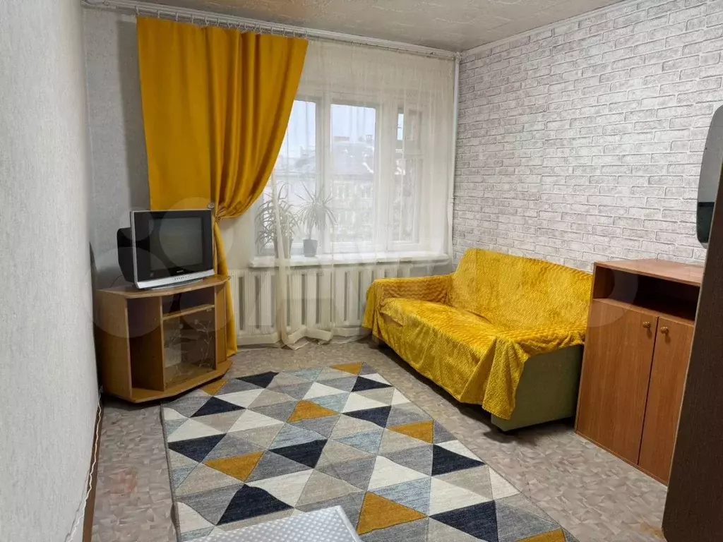 Комната 17 м в 2-к., 6/9 эт. - Фото 0