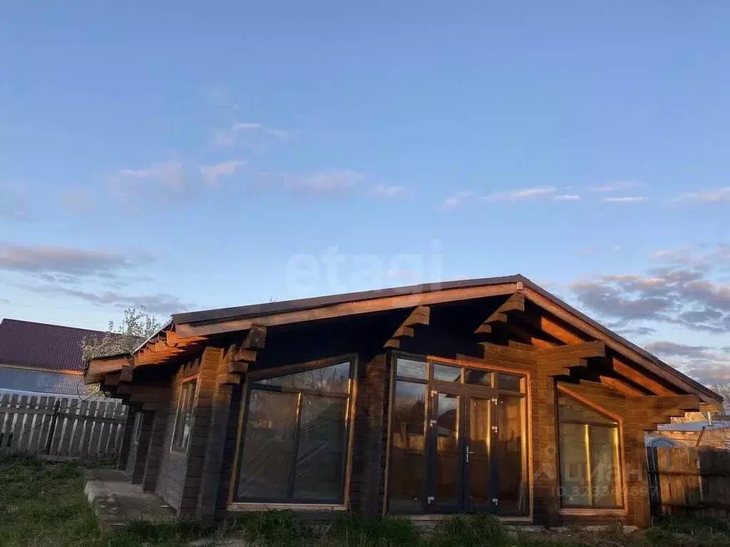 Дом в Удмуртия, Сарапул ул. Пастухова, 48 (75 м) - Фото 1