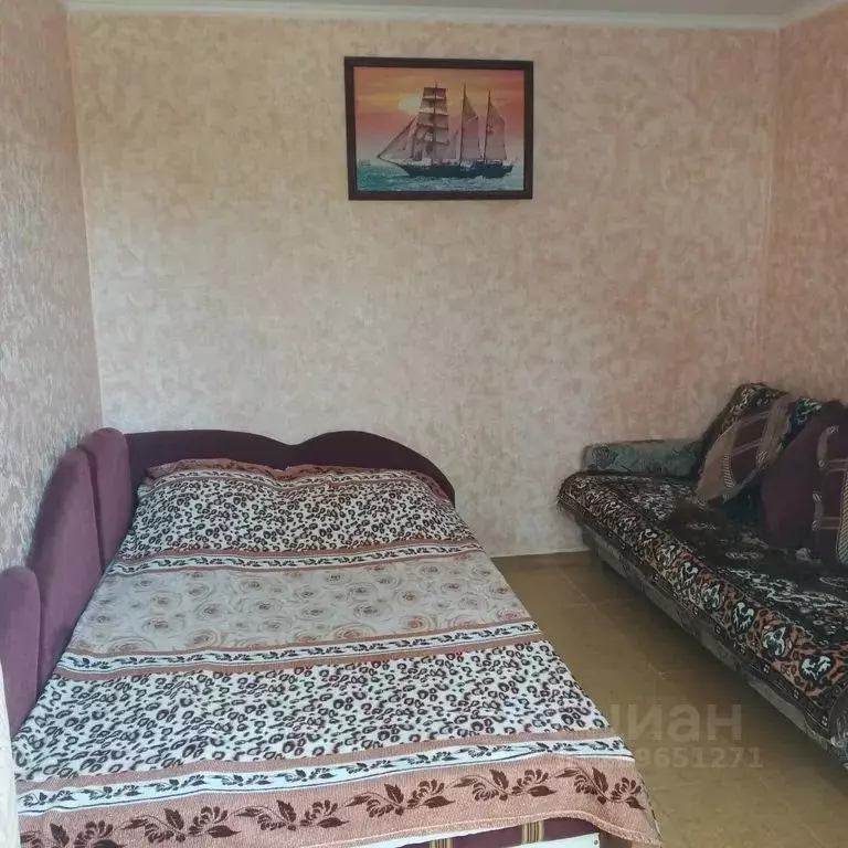 Дом в Крым, Евпатория городской округ, Заозерное пгт ул. Октябрьская, ... - Фото 0