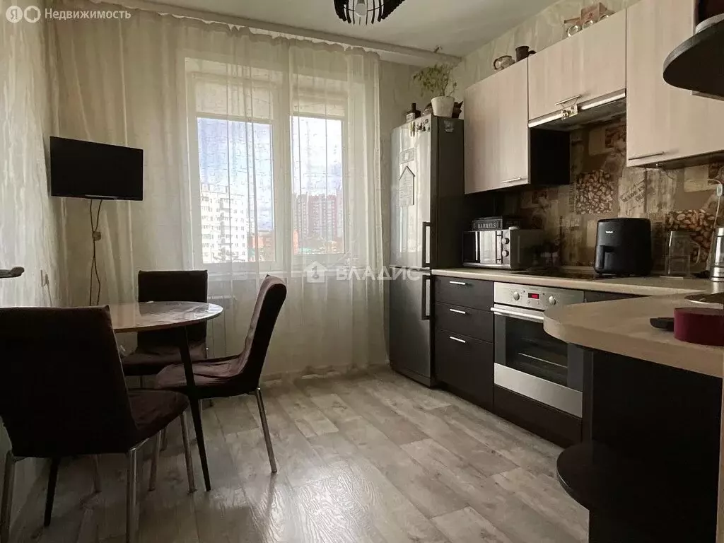 4-комнатная квартира: Чита, микрорайон Северный, 62 (82.1 м) - Фото 1