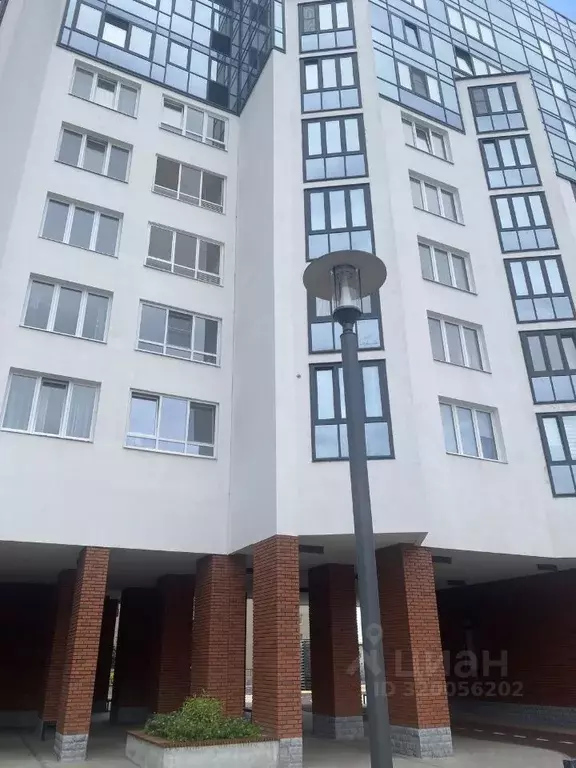 Студия Свердловская область, Екатеринбург ул. Азина, 22/5 (34.0 м) - Фото 1