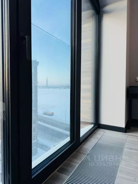 Студия Санкт-Петербург наб. Макарова, 58 (31.3 м) - Фото 2