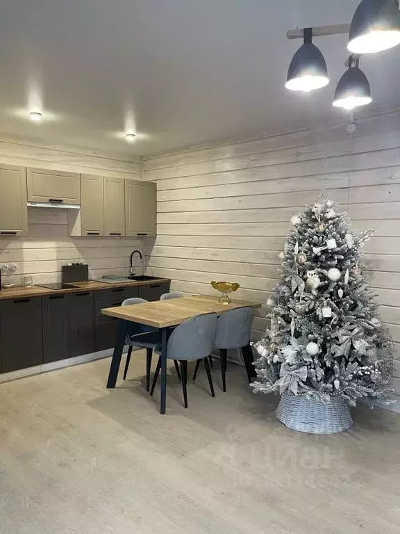 Дом в Иркутская область, Иркутский муниципальный округ, Листвянка рп ... - Фото 2