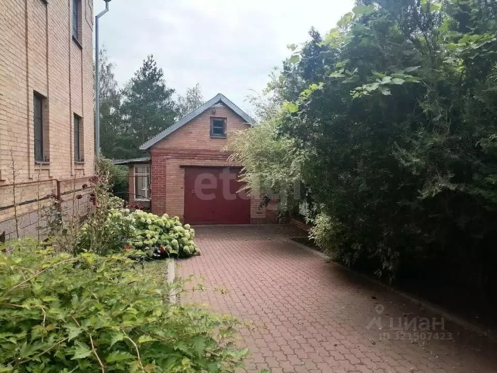 Дом в Белгородская область, Белгород пер. Имени Г.Я. Ломакина, 1 (76 ... - Фото 2