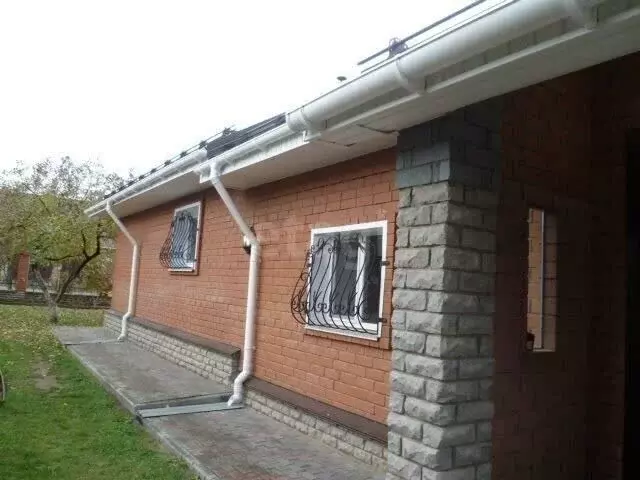 Дом в муниципальное образование Киров, деревня Башарово (150 м) - Фото 2