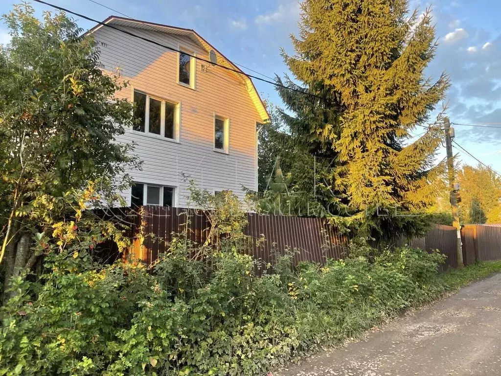Дом в Ленинградская область, Шлиссельбург Кировский район, ... - Фото 1