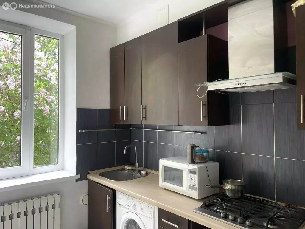 2-комнатная квартира: Калининград, улица Радистов, 20 (48 м) - Фото 0