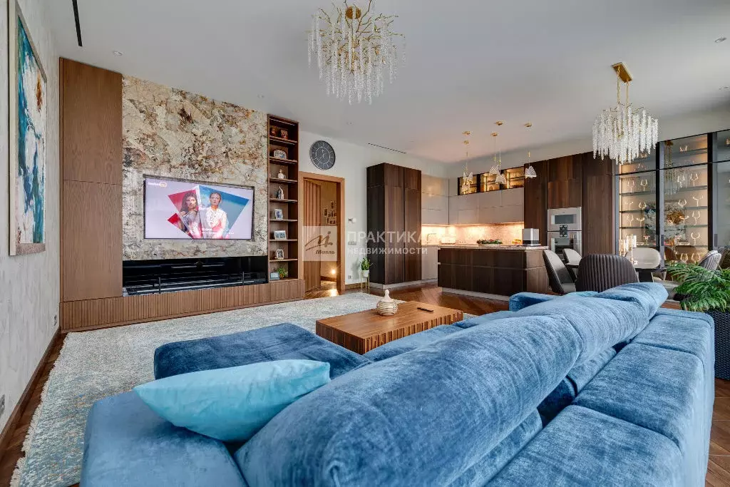 Продается 4-комнатная квартира - Фото 2