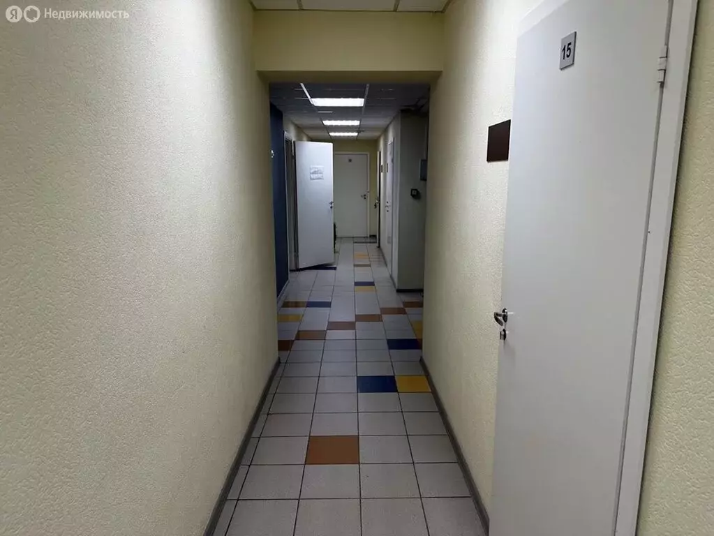 Торговая площадь (1032.4 м) - Фото 1