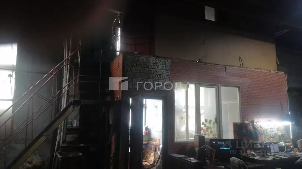 Гараж в Новосибирская область, Новосибирск ул. Доватора, 11 (300 м) - Фото 0