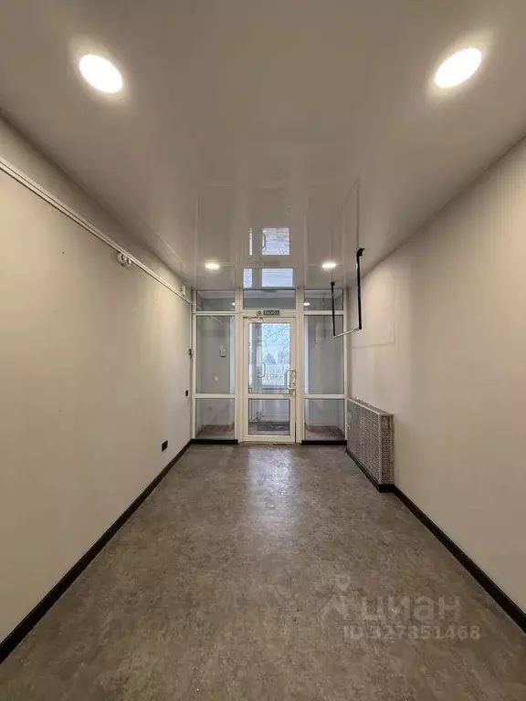 Помещение свободного назначения в Омская область, Омск наб. Иртышская, ... - Фото 1