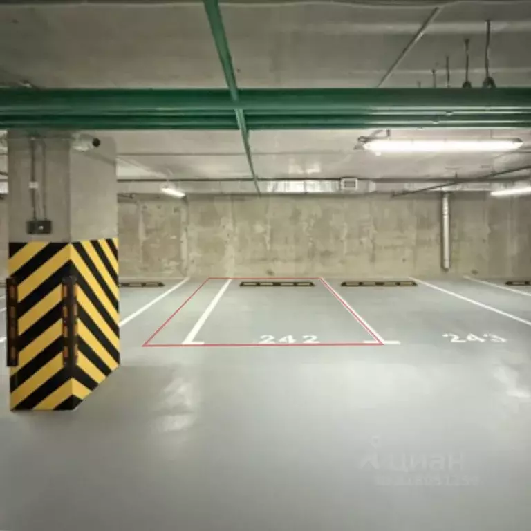 Гараж в Санкт-Петербург Петровский просп., 9к2 (20 м) - Фото 0