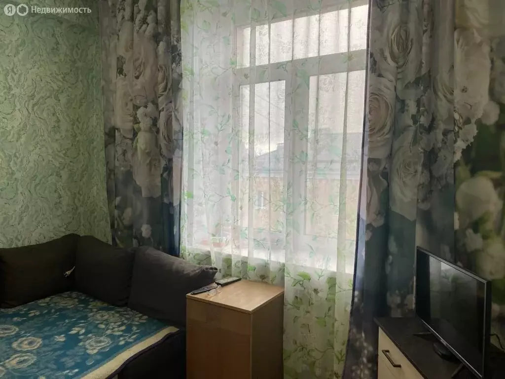 1к в 10-комнатной квартире (18.7 м) - Фото 2