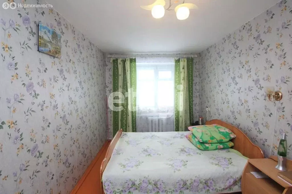 3-комнатная квартира: Ялуторовск, улица Механизаторов, 1 (56 м) - Фото 1