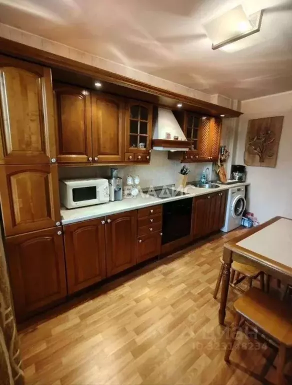 3-к кв. Иркутская область, Иркутск ул. Ивана Франко, 6 (63.4 м) - Фото 2