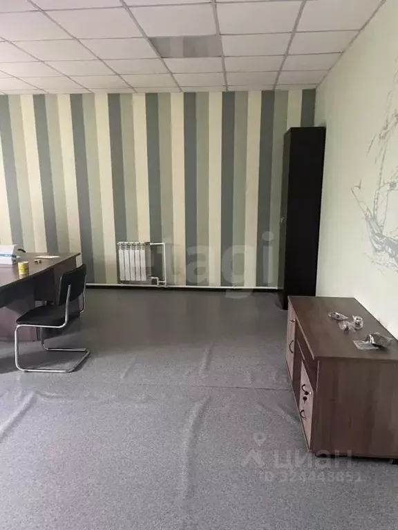 Склад в Омская область, Омск Чередовый мкр, ул. Санитарная, 24 (750 м) - Фото 2