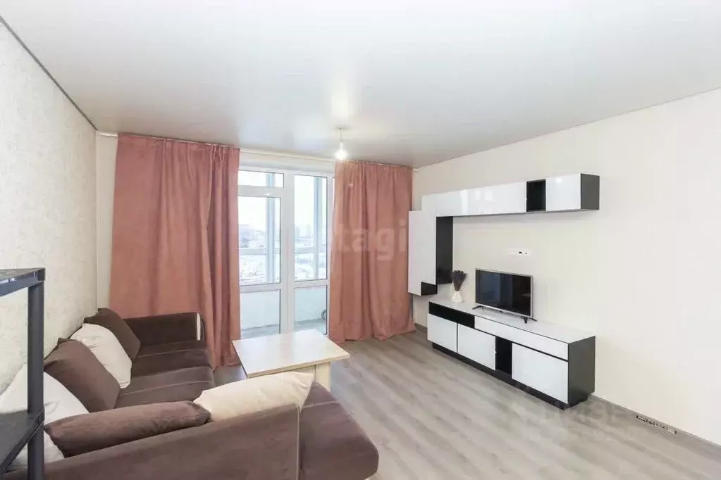 1-к кв. Тюменская область, Тюмень ул. Обдорская, 1 (47.8 м) - Фото 1