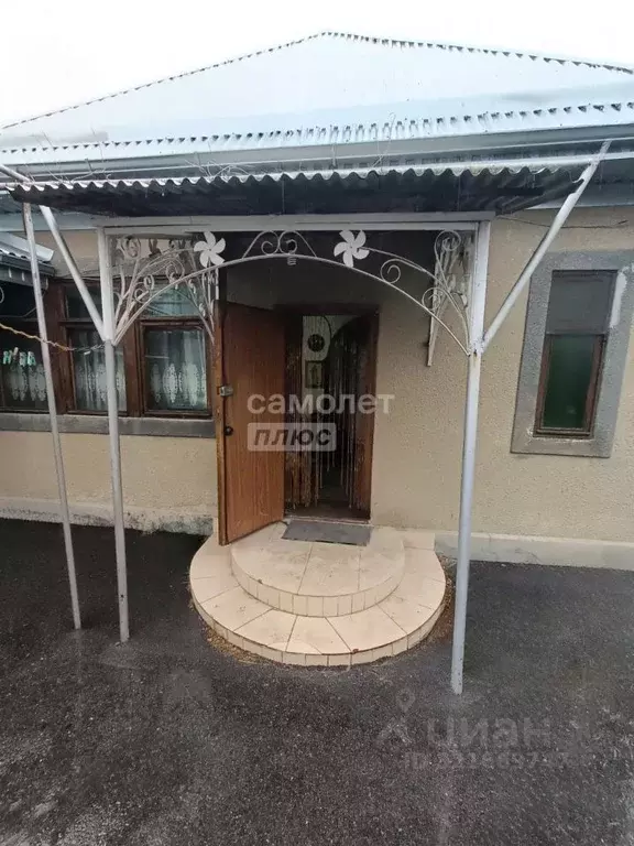 Дом в Кабардино-Балкария, Нальчик ул. Нахушева, 105/1 (60 м) - Фото 1