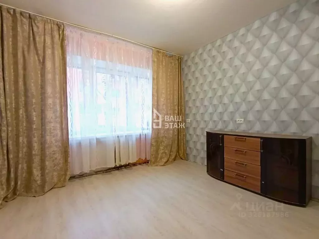 Комната Калужская область, Калуга пер. 1-й Пестеля, 19А (12.8 м) - Фото 1