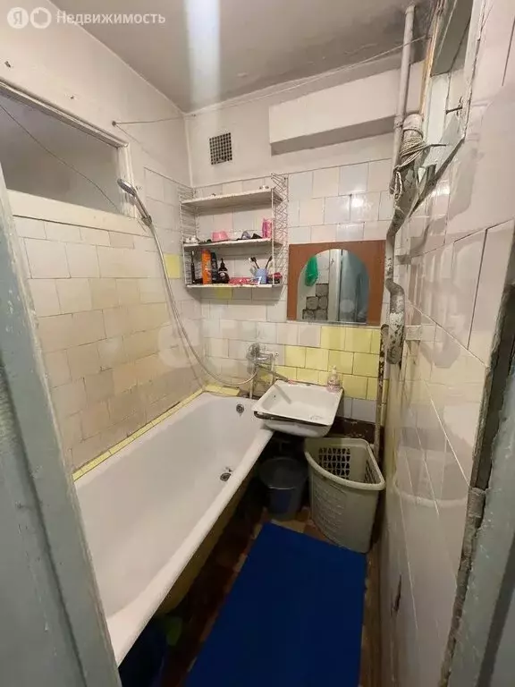 3-комнатная квартира: Тюмень, улица Грибоедова, 8 (57.7 м) - Фото 2