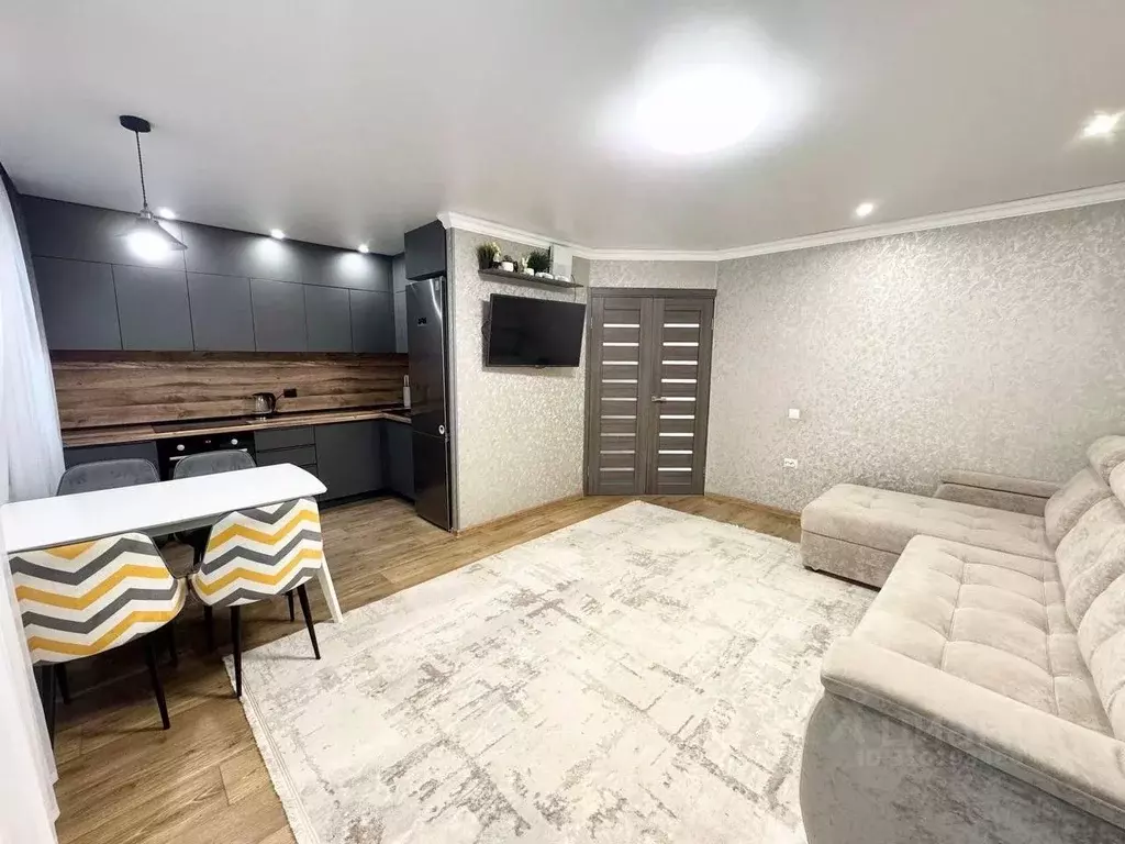 3-к кв. Татарстан, Нижнекамск ул. Менделеева, 32Б (59.1 м) - Фото 1