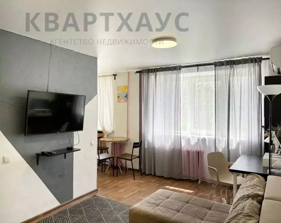2-к кв. Волгоградская область, Волгоград ул. Гули Королевой, 11 (41.9 ... - Фото 1