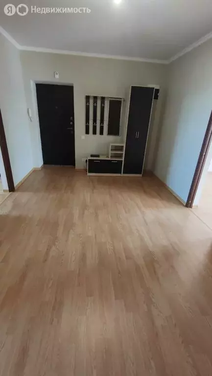 3-комнатная квартира: Владикавказ, улица Зураба Магкаева, 12 (90 м) - Фото 1