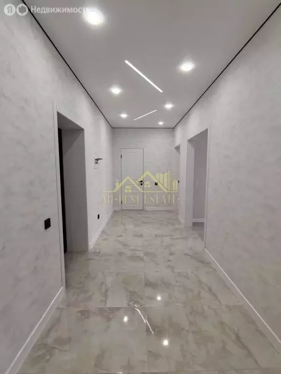 2-комнатная квартира: Владикавказ, улица Хадарцева, 41к1 (68 м) - Фото 1