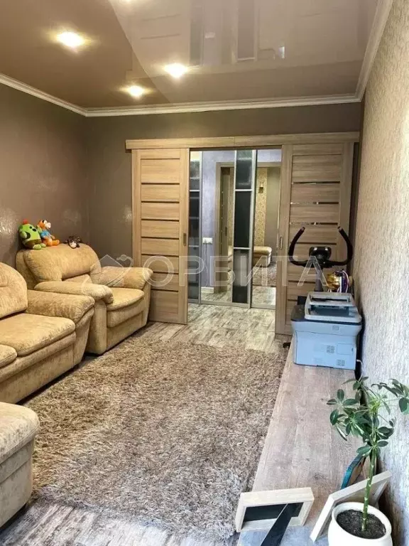 3-к кв. Тюменская область, Тюмень ул. Осипенко, 84 (65.2 м) - Фото 1