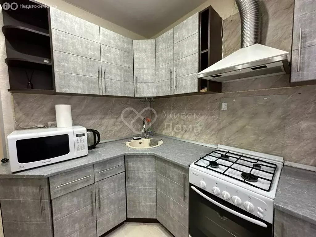 2-комнатная квартира: Волгоград, Донецкая улица, 3 (47.2 м) - Фото 1