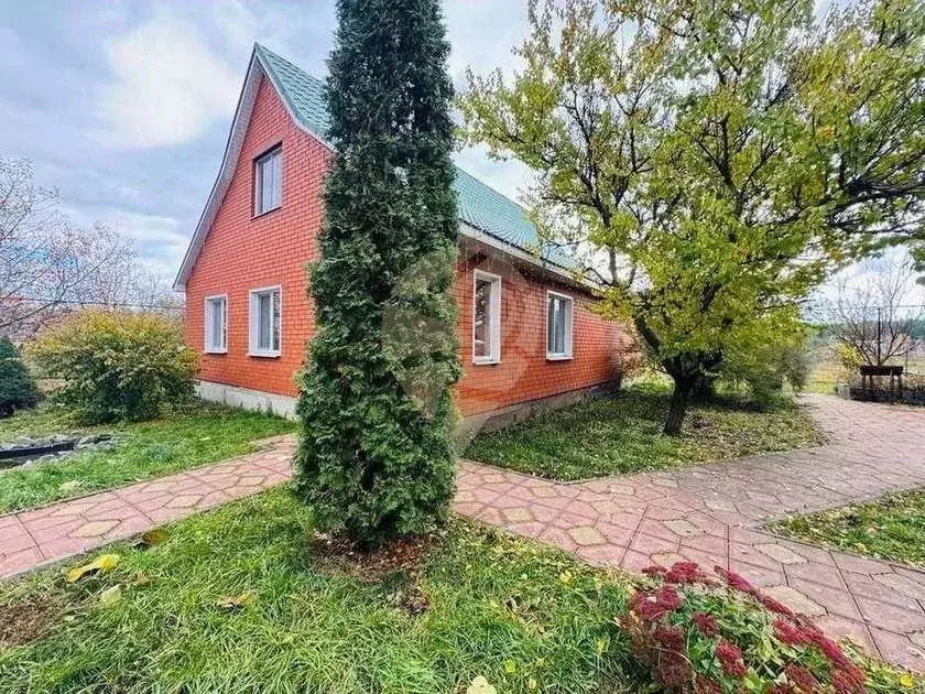 Дом в Белгородская область, Старооскольский городской округ, с. ... - Фото 1