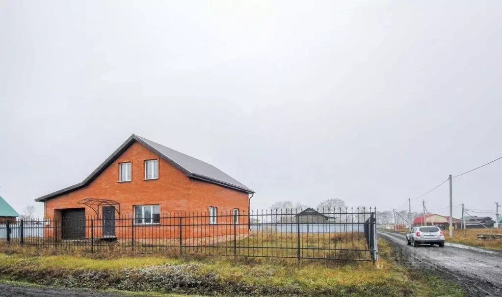 Дом в Омская область, Любинский район, Красный Яр рп Советская ул., ... - Фото 2