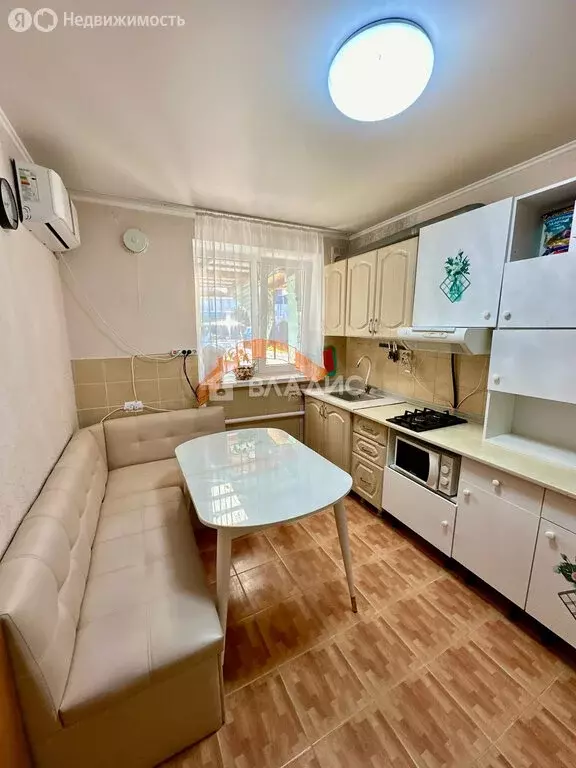 3-комнатная квартира: село Витязево, Пионерская улица, 14 (59 м) - Фото 1