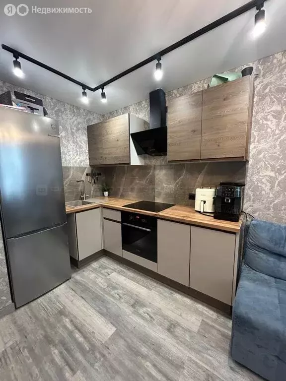 2-комнатная квартира: село Высокая Гора, улица Ирека Миннахметова, 1 ... - Фото 1