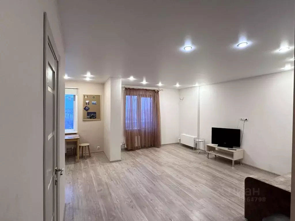 Студия Саратовская область, Энгельс Полиграфическая ул., 85 (36.6 м) - Фото 1